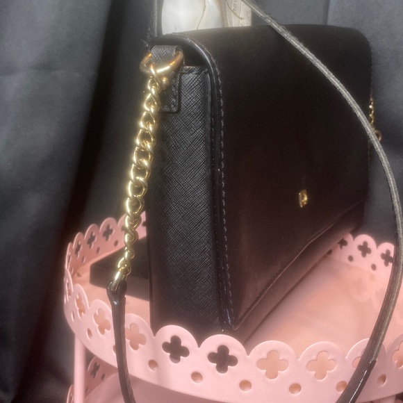 Kate Spade New York Clutch Crossbody! Measurements are in photos🥰 - Picture 2 of 12